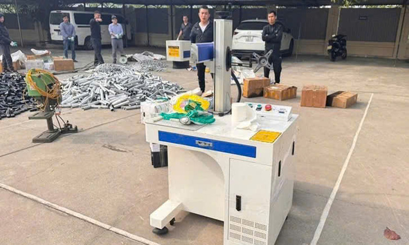 Máy chế tạo linh kiện súng bị cơ quan Công an thu giữ