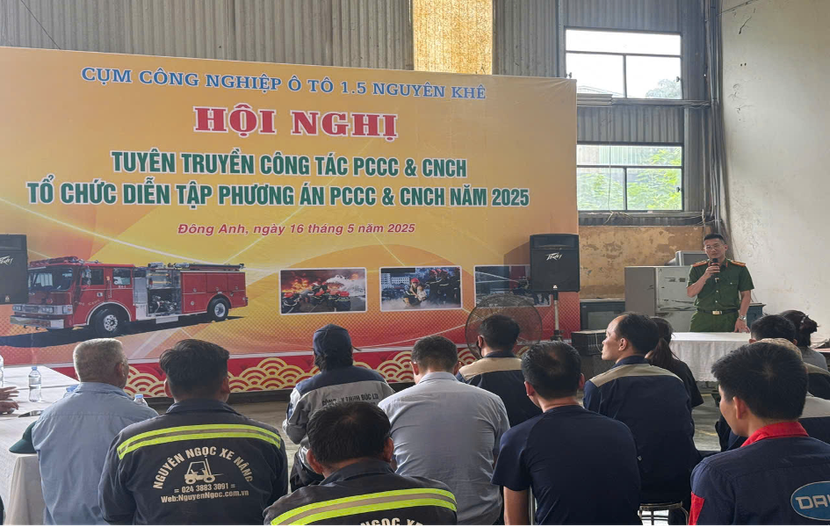 Thiếu tá Nguyễn Đức Thắng – Phó trưởng Phòng Cảnh sát PCCC và CNCH phát biểu chỉ đạo tại hội nghị