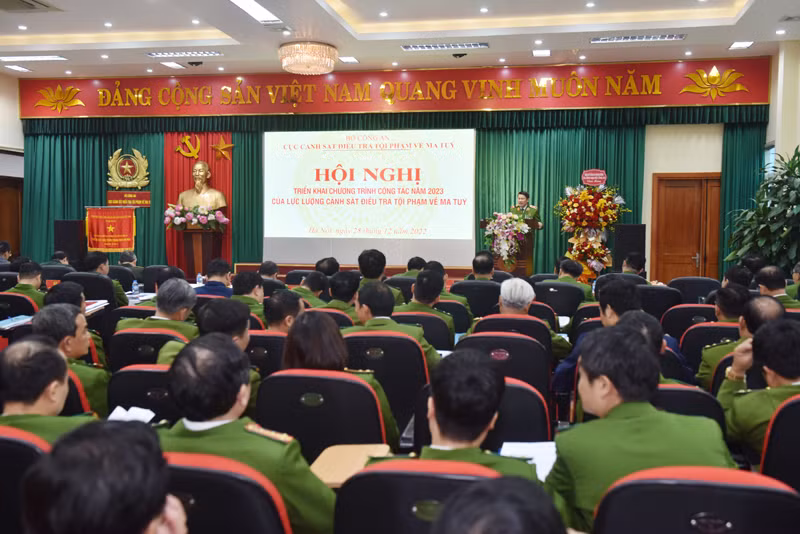 Thiếu tướng Nguyễn Văn Viện, Cục trưởng Cục Cảnh sát điều tra tội phạm về ma túy phát biểu tại Hội nghị