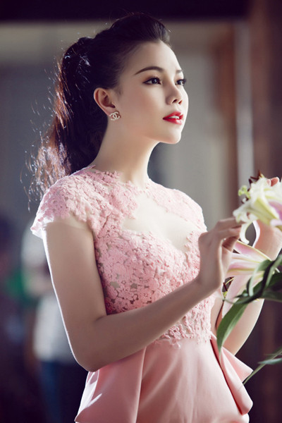 Trà Ngọc Hằng ngọt ngào trong bộ hình mới ảnh 3 Trà Ngọc Hằng ngọt ngào trong bộ hình mới ảnh 3