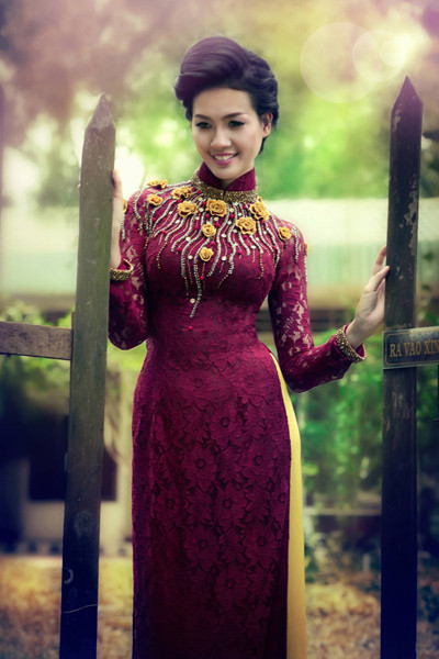 Phan Thị Mơ hóa quý cô sang trọng và đầy quyến rũ ảnh 2