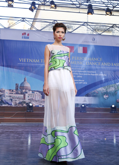 Những sắc màu ruộng bậc thang “toả sáng” tại Malta ảnh 8