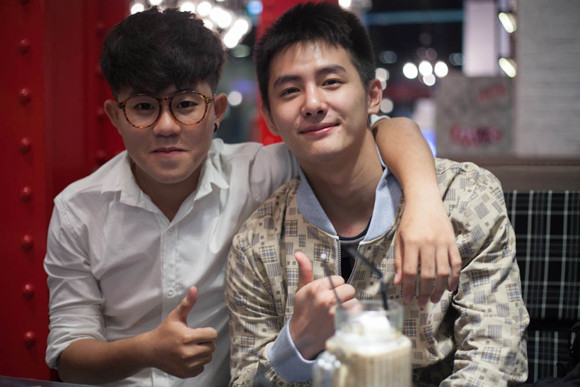 Hot boy Thái Lan Nick Pavich “rong chơi” Sài thành ảnh 5