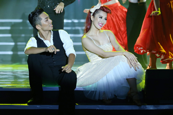 Khánh Thi mang “lửa yêu” đến cho Đức Tuấn ảnh 5