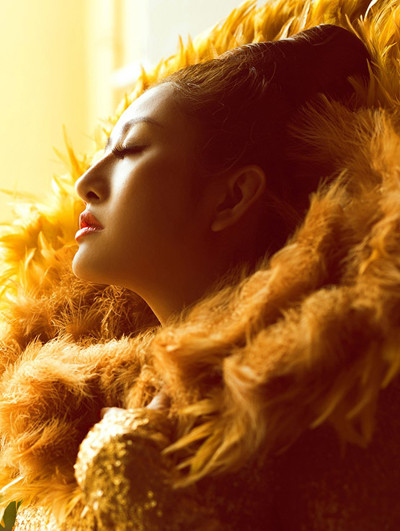 Mc Kim Trang hoá thân thành Nữ thần mặt trời ảnh 2 Mc Kim Trang hoá thân thành Nữ thần mặt trời ảnh 2