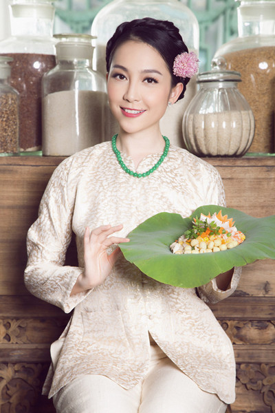 Linh Nga “vào vai” người phụ nữ đảm đang ảnh 1 Linh Nga “vào vai” người phụ nữ đảm đang ảnh 1