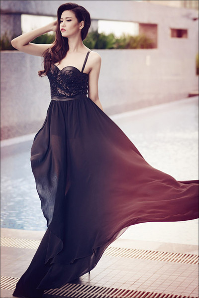 Trương Quỳnh Anh khoe chân dài, dáng ngọc ảnh 6