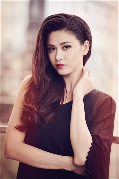 Trương Quỳnh Anh khoe chân dài, dáng ngọc ảnh 9