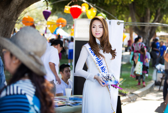 Hoa hậu gốc Việt Jennifer Chung tổ chức Trung thu cho trẻ em TP. San Jose ảnh 2