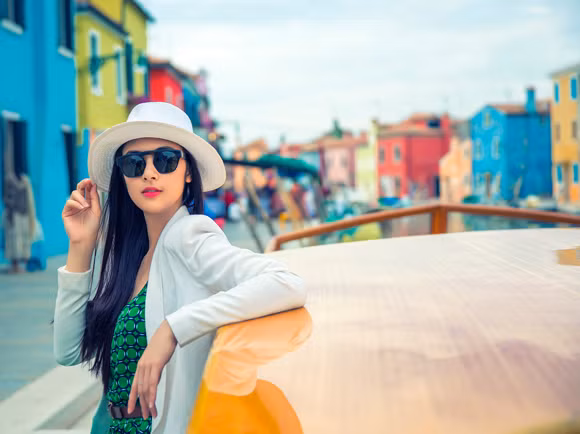 Hoa hậu Ngọc Hân lãng mạn tại Venice ảnh 9