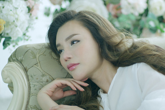 Hồ Quỳnh Hương khóc trong tuyệt vọng vì tình yêu bị chia lìa ảnh 2