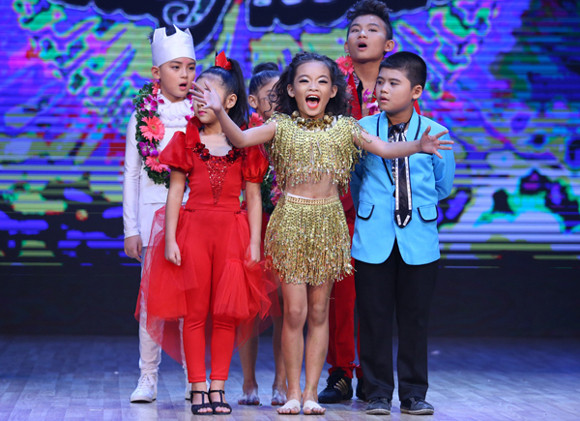 Hóa thân thành Beyonce, Linh Hoa đăng quang quán quân Bước nhảy Hoàn vũ nhí ảnh 1