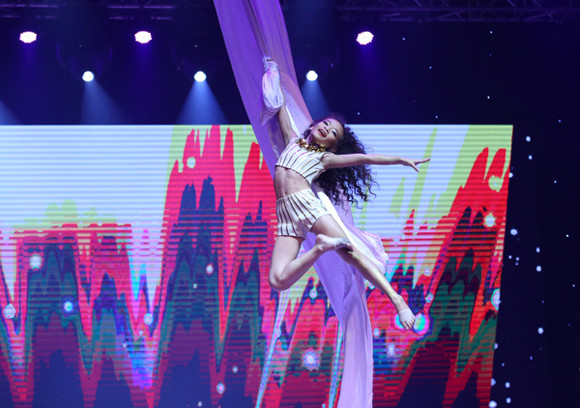 Hóa thân thành Beyonce, Linh Hoa đăng quang quán quân Bước nhảy Hoàn vũ nhí ảnh 15