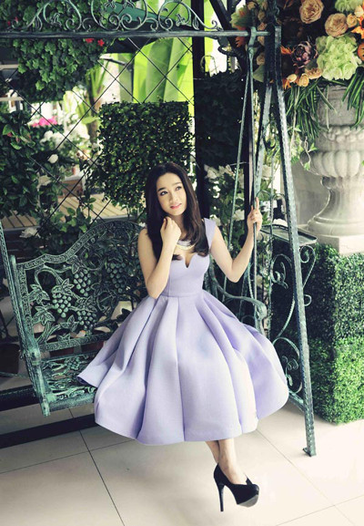 Hot girl “Quả tim máu” dịu dàng như nàng công chúa trong vườn xinh ảnh 6 Hot girl “Quả tim máu” dịu dàng như nàng công chúa trong vườn xinh ảnh 6