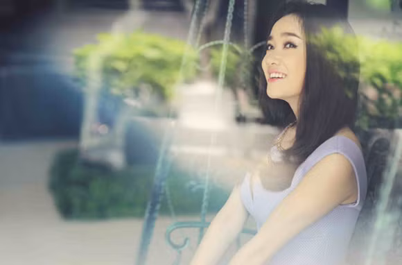 Hot girl “Quả tim máu” dịu dàng như nàng công chúa trong vườn xinh ảnh 8