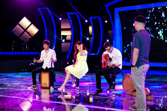 Bích Phương Idol rạng rỡ trong vòng tay người hâm mộ ảnh 1