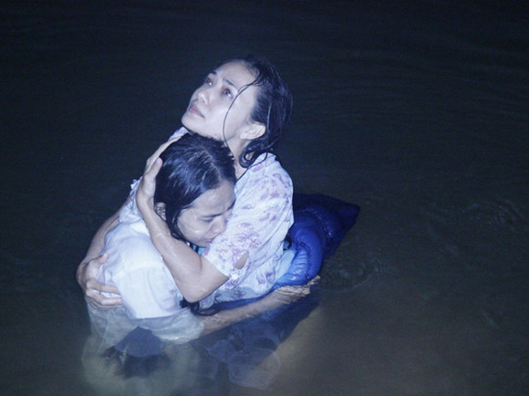 Tinna Tình tái xuất, hoá thân thành gái quê lam lũ, bị lừa tình ảnh 1