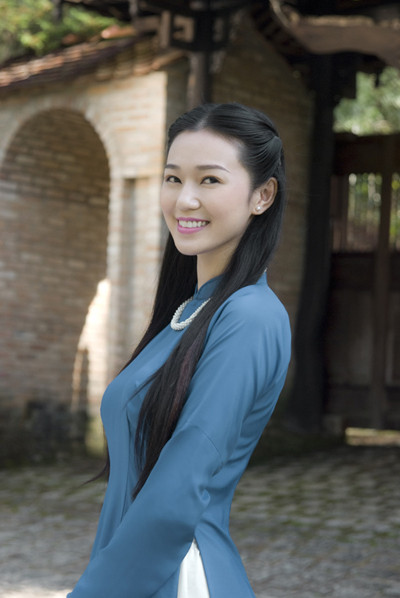 Khánh My ngất xỉu trên phim trường vì kiệt sức ảnh 3 Khánh My ngất xỉu trên phim trường vì kiệt sức ảnh 3