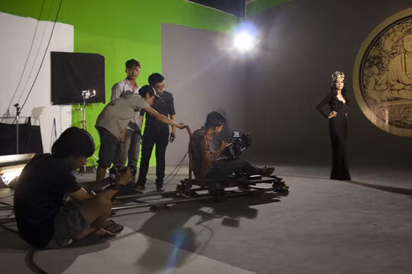 Phương Vy tung MV mới sau chiến thắng Chinh phục đỉnh cao ảnh 12