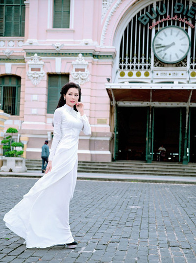 Người mẫu Dương Thủy khoe thân hình “thắt đáy lưng ưng” ảnh 3