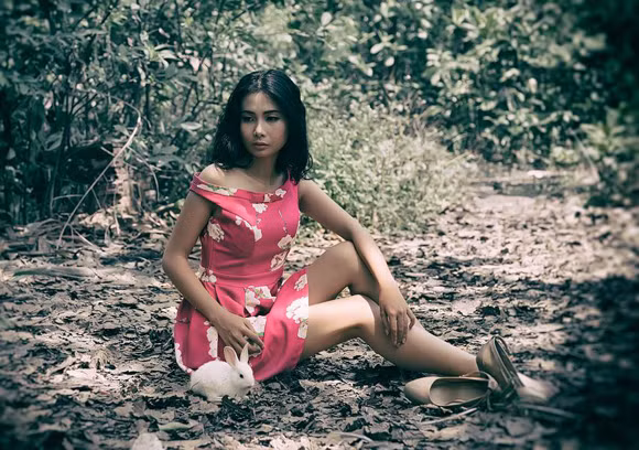 Chán nude, người mẫu Xuân Thuỳ vào rừng chơi… với thỏ ảnh 4