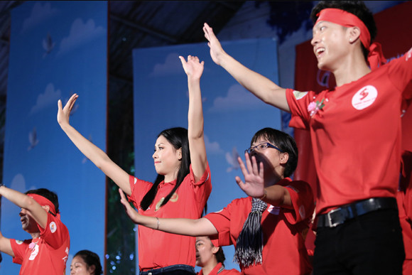 Hoa hậu Biển Nguyễn Thị Loan đi vận động hiến máu nhân đạo ảnh 5 Hoa hậu Biển Nguyễn Thị Loan đi vận động hiến máu nhân đạo ảnh 5