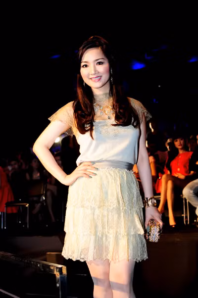 Hoa hậu Giáng My khoe vẻ đẹp không tuổi ảnh 6