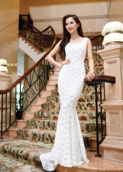 Siêu mẫu Kim Cương “hút hồn” với đầm dạ hội ảnh 3