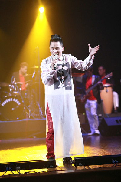 Tùng Dương “cháy hết mình” với “Mùa thu cho em” ảnh 2