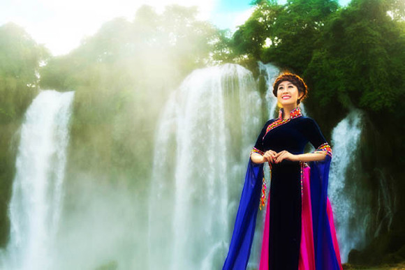 MC Kim Trang hoá thân tiên nữ miền sơn cước ảnh 3 MC Kim Trang hoá thân tiên nữ miền sơn cước ảnh 3