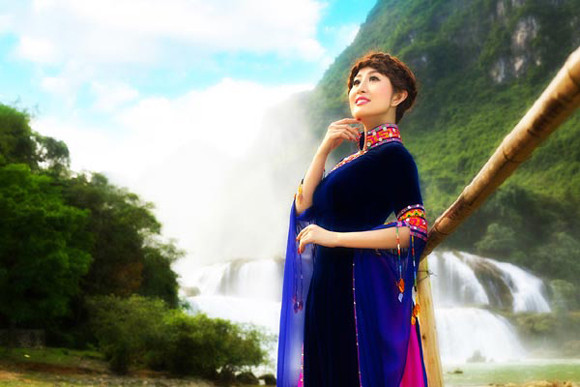 MC Kim Trang hoá thân tiên nữ miền sơn cước ảnh 2 MC Kim Trang hoá thân tiên nữ miền sơn cước ảnh 2