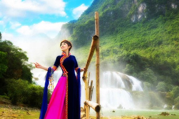 MC Kim Trang hoá thân tiên nữ miền sơn cước ảnh 1 MC Kim Trang hoá thân tiên nữ miền sơn cước ảnh 1