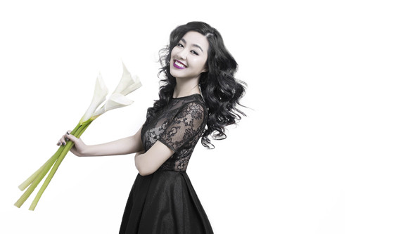 Lê Khánh quyến rũ khác lạ trong bộ ảnh đen trắng ảnh 2 Lê Khánh quyến rũ khác lạ trong bộ ảnh đen trắng ảnh 2