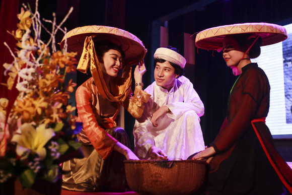 Dàn mẫu trẻ Venus đẹp lạ với thời trang tóc ấn tượng ảnh 4 Dàn mẫu trẻ Venus đẹp lạ với thời trang tóc ấn tượng ảnh 4