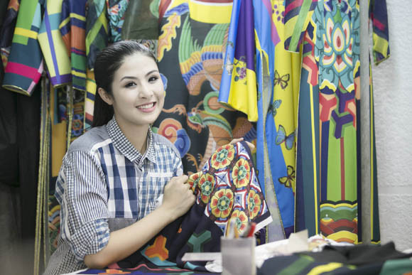 Ngọc Hân “nước rút” cùng bộ sưu tập áo dài ảnh 1 Ngọc Hân “nước rút” cùng bộ sưu tập áo dài ảnh 1