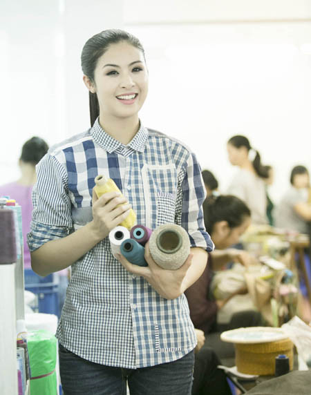 Ngọc Hân “nước rút” cùng bộ sưu tập áo dài ảnh 10 Ngọc Hân “nước rút” cùng bộ sưu tập áo dài ảnh 10