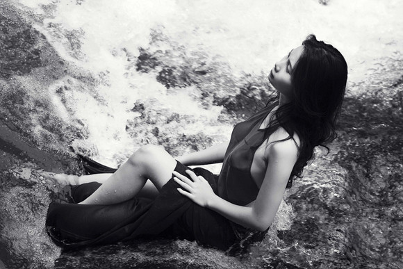 Người mẫu Xuân Thuỳ: Cảm được cái hồn của nghệ thuật bạn sẽ chụp được nude… ảnh 8 Người mẫu Xuân Thuỳ: Cảm được cái hồn của nghệ thuật bạn sẽ chụp được nude… ảnh 8