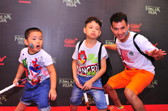 Xuân Bắc cùng hai quý tử quậy tưng bừng tại buổi ra mắt phim “Ninja rùa” ảnh 4