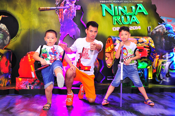 Xuân Bắc cùng hai quý tử quậy tưng bừng tại buổi ra mắt phim “Ninja rùa” ảnh 3