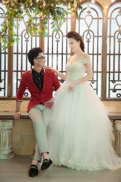 Phạm Minh Minh khoe vẻ đẹp như thiên thần cùng váy cưới ảnh 1 Phạm Minh Minh khoe vẻ đẹp như thiên thần cùng váy cưới ảnh 1