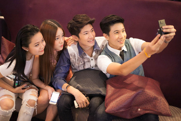 Stylist Trịnh Tú Trung dự sự kiện cùng dàn hot teen Thái Lan ảnh 3