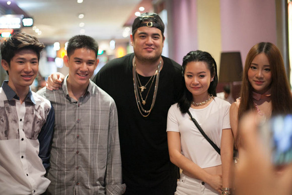 Stylist Trịnh Tú Trung dự sự kiện cùng dàn hot teen Thái Lan ảnh 4