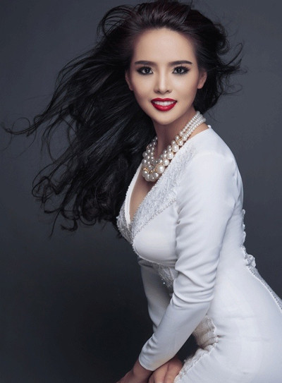 Lại Hương Thảo diện váy khoe đường cong hút mắt và vòng 1 căng đầy hấp dẫn ảnh 1