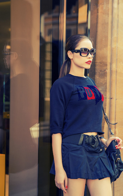 Quách An An diện váy siêu ngắn khoe chân dài trên phố ảnh 6 Quách An An diện váy siêu ngắn khoe chân dài trên phố ảnh 6