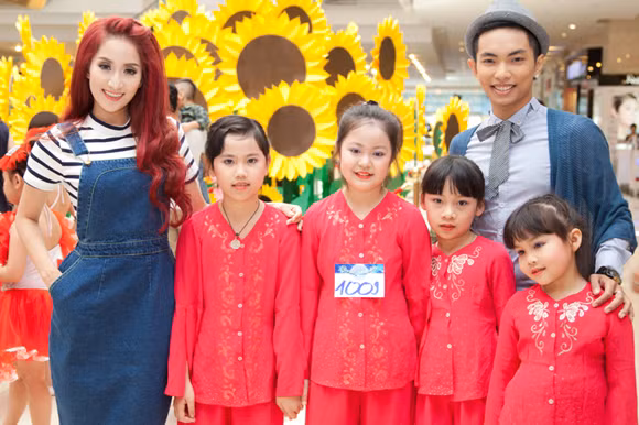 Khánh Thi diện… yếm trẻ trung đi tìm thí sinh bước nhảy hoàn vũ ảnh 8