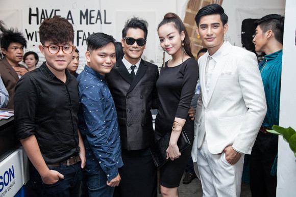 Nghệ sỹ Việt đến ủng hộ Nam vương châu Á diễn thời trang tại Việt Nam ảnh 8