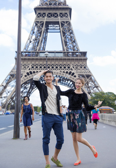 Oanh Yến, Kỳ Hân, Đinh Minh Quân hội ngộ Jennifer Chung tại Paris ảnh 4