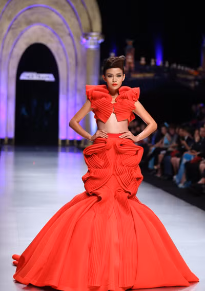 Lý Giám Tiền đăng quang quán quân Project Runway Vietnam 2014 ảnh 2