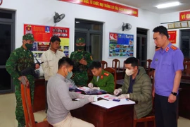 Bắt giữ đối tượng người nước ngoài vận chuyển hơn 12.000 viên ma túy