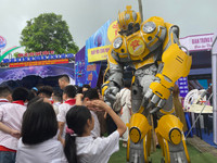 Hào hứng trải nghiệm tại Ngày hội công nghệ thông tin và STEM Hà Nội